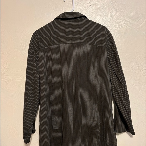 Claiborne Women's Black Pinstripe Button Down Shirt - Picture 8 of 8